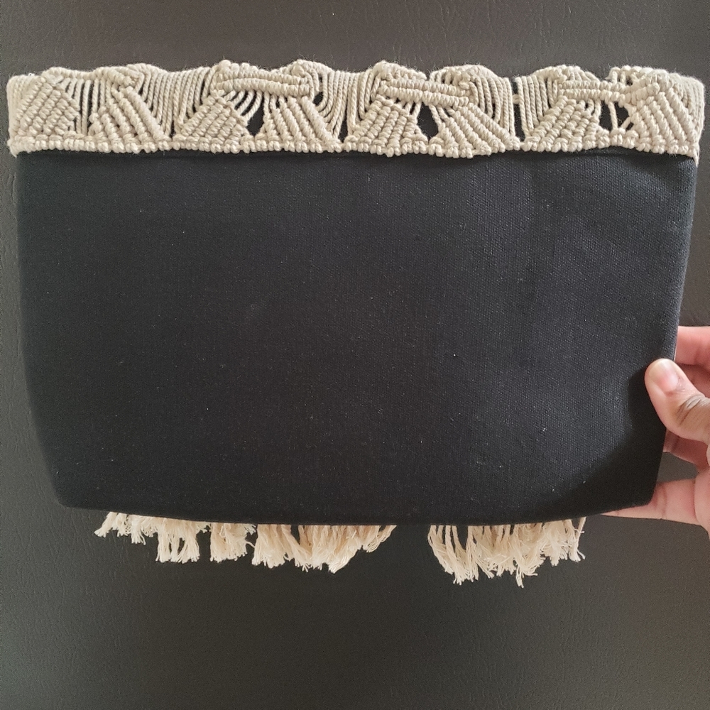 Playa Macrame Clutch - Picture 2 of 4